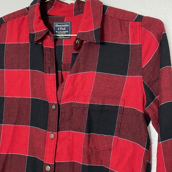 Abercrombie & Fitch Red and Black Plaid Flannel - Picture 6 of 9